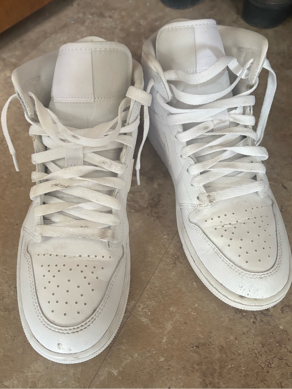White Nike Dunks